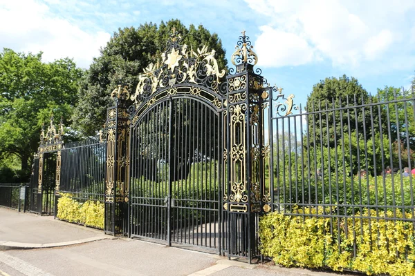 Majestatyczne bramy — Zdjęcie stockowe
