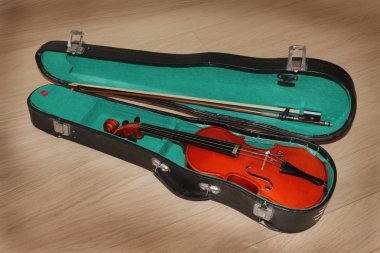 Quarter Size Learning Violin Case clipart