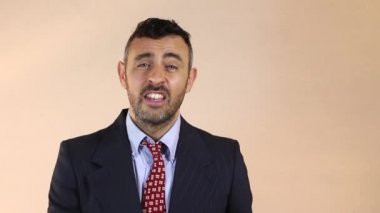 iş adamı demek ofisimin içine adım