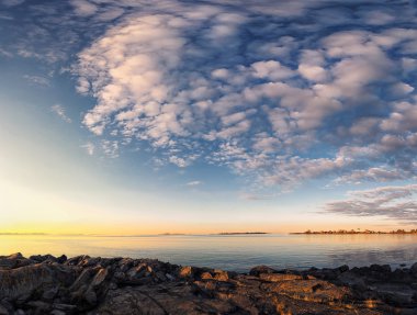 Günbatımı ile fener mesafe