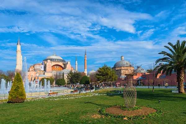 Hagia Sophia is the famous historical building in Istanbul. Now it's a museum as a world wonder — Stock Photo, Image