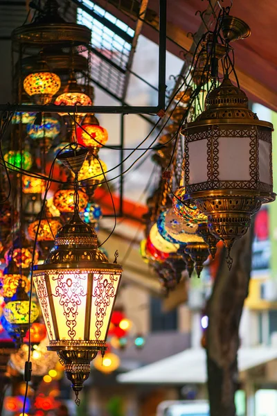 Traditional vintage Turkish lampshop — Stock Photo, Image