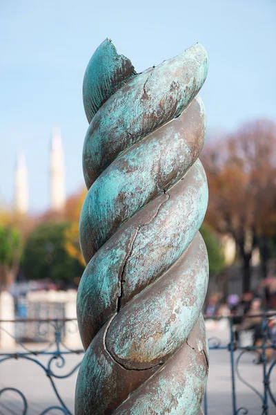 ヒッポド ロームの古代蛇柱 — ストック写真