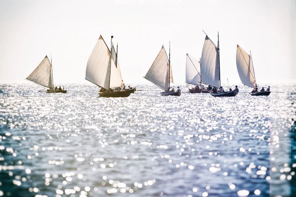 Barcas de remos postales con aspecto vintage — Foto de Stock