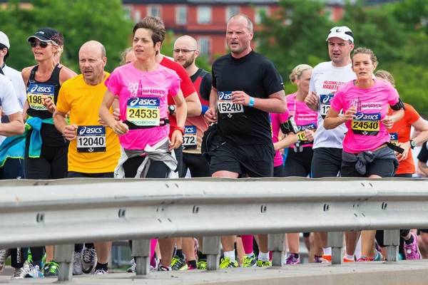 Marathon coureurs sur le célèbre pont Vasterbron — Photo