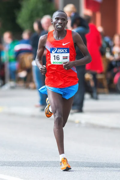 Benjamin Chebet from Kenya later came in as number six in ASICS — Stock Photo, Image