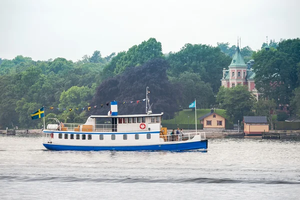 A kereskedelem a stockholmi archipel utas régi gőzhajó — Stock Fotó