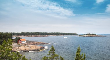 Sahil şeridinde Albert Engstroms evini görüntüle