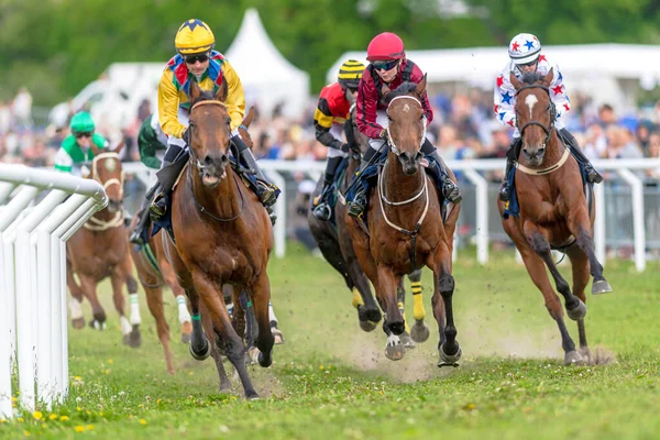 Stockholm Sweden June 2022 Racing Horses Jockeys Curve Nationaldagsgaloppen Stockholm — Stock Photo, Image