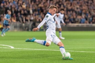 STOCKHOLM, SwEDEN - OCT 13 2022: DjurGardens IF (DIF) - UEFA Avrupa Konferans Ligi 'nde KAA Gent' e karşı Stockholm 'deki Tele2 arenasında. Son sonuç 4-1