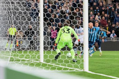 STOCKHOLM, SwEDEN - OCT 13 2022: DjurGardens IF (DIF) - UEFA Avrupa Konferans Ligi 'nde KAA Gent' e karşı Stockholm 'deki Tele2 arenasında. Son sonuç 4-1