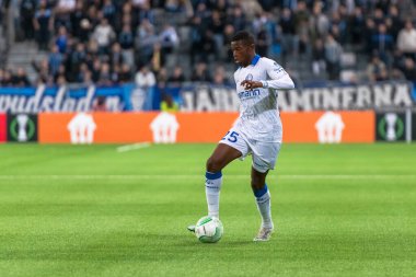 STOCKHOLM, SwEDEN - OCT 13 2022: DjurGardens IF (DIF) - UEFA Avrupa Konferans Ligi 'nde KAA Gent' e karşı Stockholm 'deki Tele2 arenasında. Son sonuç 4-1