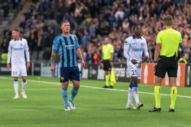 STOCKHOLM, SwEDEN - OCT 13 2022: DjurGardens IF (DIF) - UEFA Avrupa Konferans Ligi 'nde KAA Gent' e karşı Stockholm 'deki Tele2 arenasında. Son sonuç 4-1
