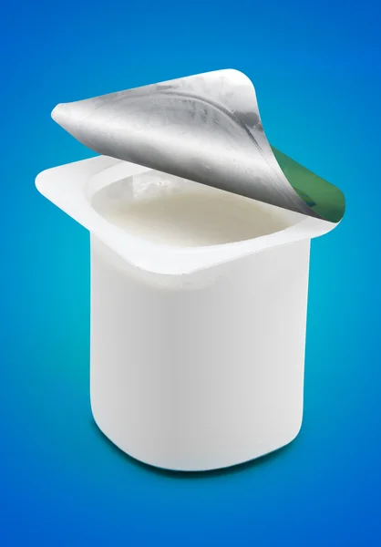 Nyitott joghurtos kupa — Stock Fotó