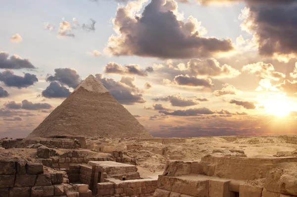 Pyramids at Sunset — Stock Photo, Image