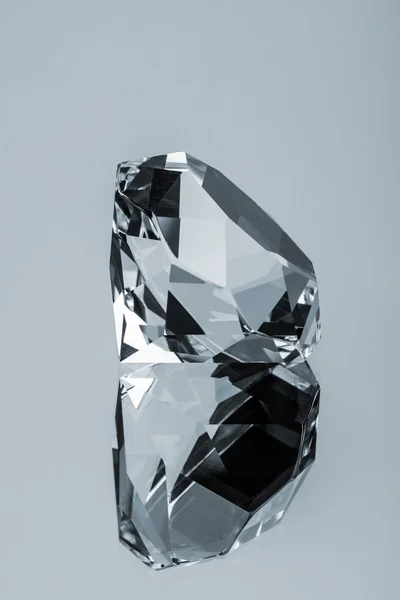 Diamond och reflektion — Stockfoto