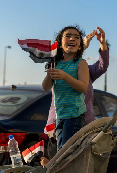 埃及国旗的小女孩 — 图库照片