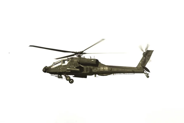 Летающий вертолет "Апач" — стоковое фото