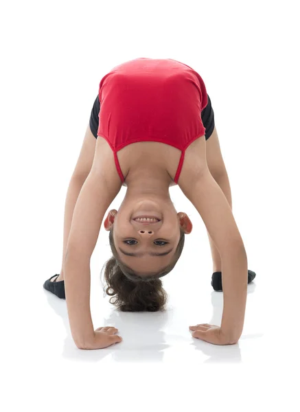Flexibla tjej söker bakåt — Stockfoto