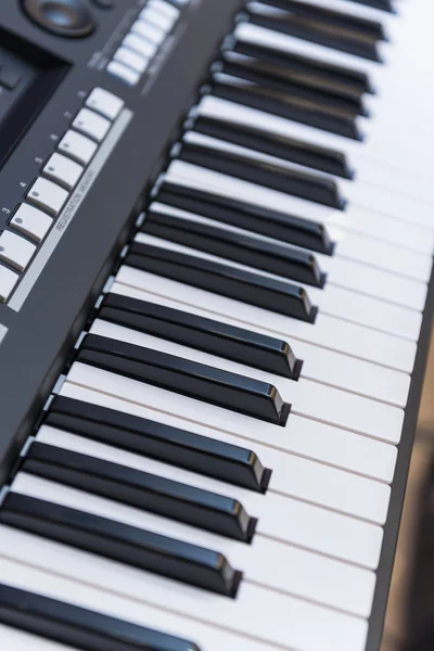 Elektroniska piano keyboard — Stockfoto