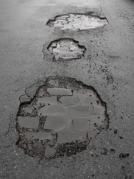 Dziur lub uszkodzenie dróg — Zdjęcie stockowe
