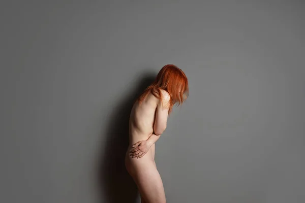 Vergüenza Corporal Acoso Sexual Concepto Abuso Con Mujer Desnuda Irreconocible — Foto de Stock