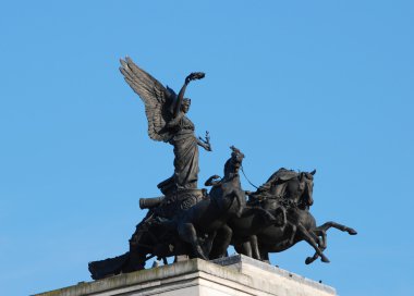 wellington arch Londra'nın tepesinde heykel huzur meleği
