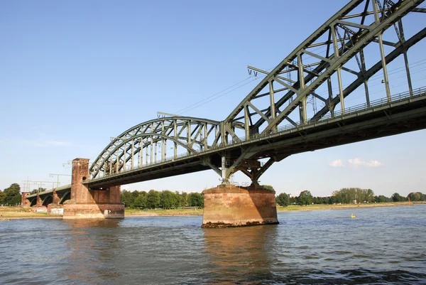 Suedbruecke přes Rýn v Kolíně nad Rýnem, Německo — Stock fotografie