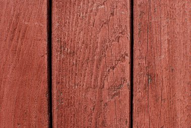 Kırmızı Boyalı Ahşap