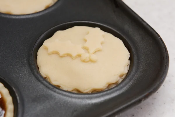 Closeup of mince pie ready for the oven — Stock Photo, Image