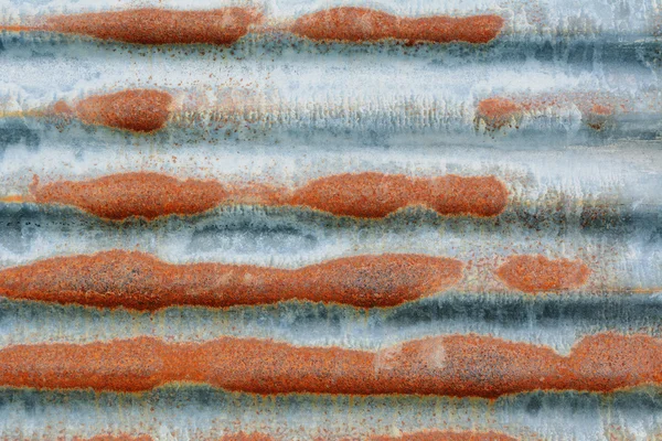 Folha de ferro ondulado enferrujado — Fotografia de Stock