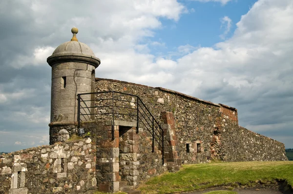 Tower & Wall of Dumbarton Castle (Scotland) — Stock Photo, Image