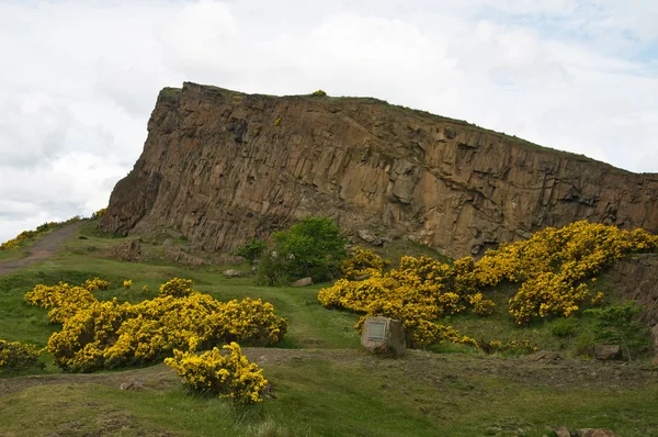 Rocas en Holyrood Park (Edimburgo ) — Foto de Stock
