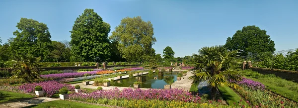 hyde park, Kensington gardens.