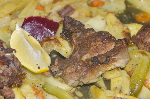 kızartma patates ve sebze ile buluşma