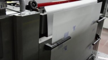 Basın biriminde matbaa, ofset makine otomatik plaka değiştirme
