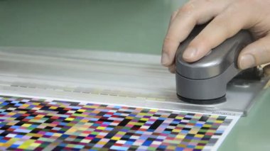 basın Dükkanı, renk düzeltme ekleri ön test kemer üzerinde baskı ile Spektrofotometre ölçümü