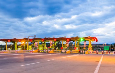 Toll booth istasyonu