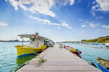 Marina tekne balıkçılık