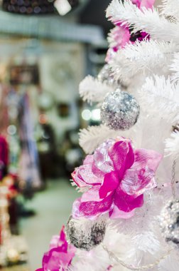 Süslü Noel ağacı