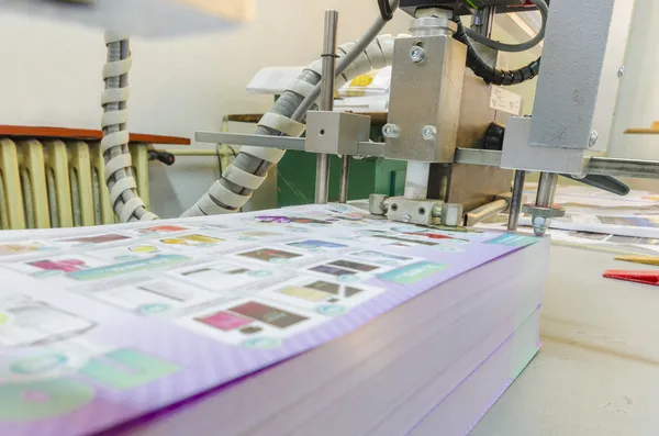 Folding machine in a print shop — Stock Photo, Image