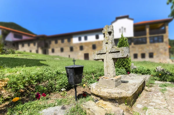 Gamla kyrkan och klostret komplexa — Stockfoto