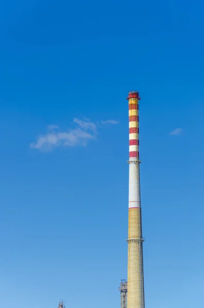 Przemysłowy komin — Zdjęcie stockowe