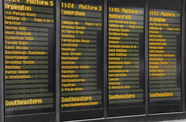 victoria tren istasyonu, Londra, İngiltere'de takvim