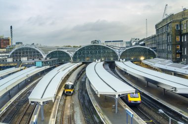 Londra'nın Paddington Tren İstasyonu