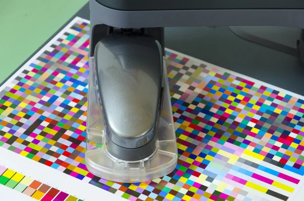 Spektrofotometre robot test kemer rengi lekeler ölçer