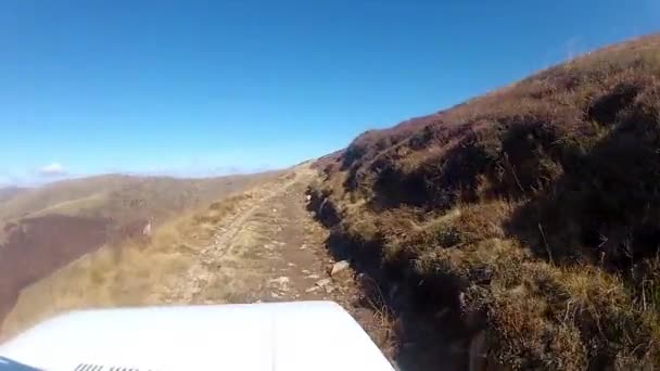 Driving on the the rough Australian outback road — Stock Video