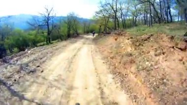 Mountain bike downhill spor yarış