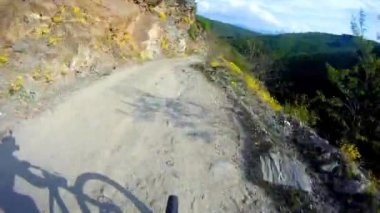 Mountain bike downhill spor yarış