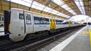 Victoria tren istasyonu, Londra